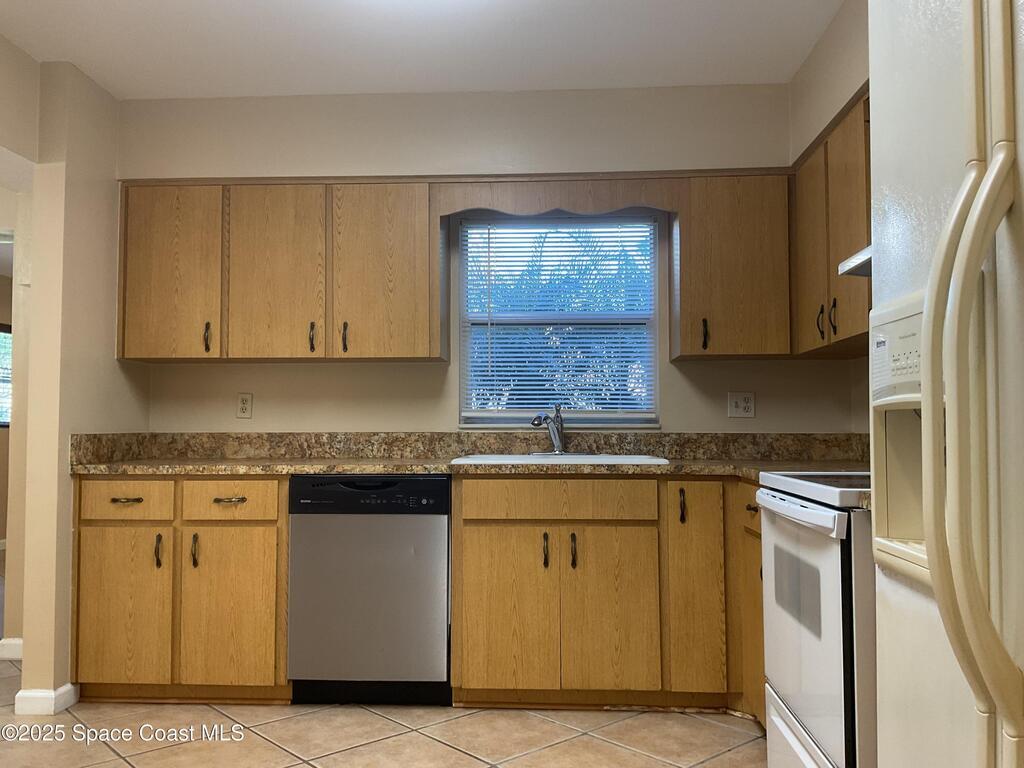 2416 N Tropical Trail, Merritt Island, FL 32953