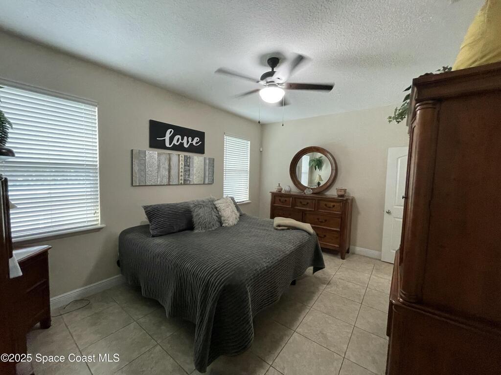 681 SW David Circle, Palm Bay, FL 32908