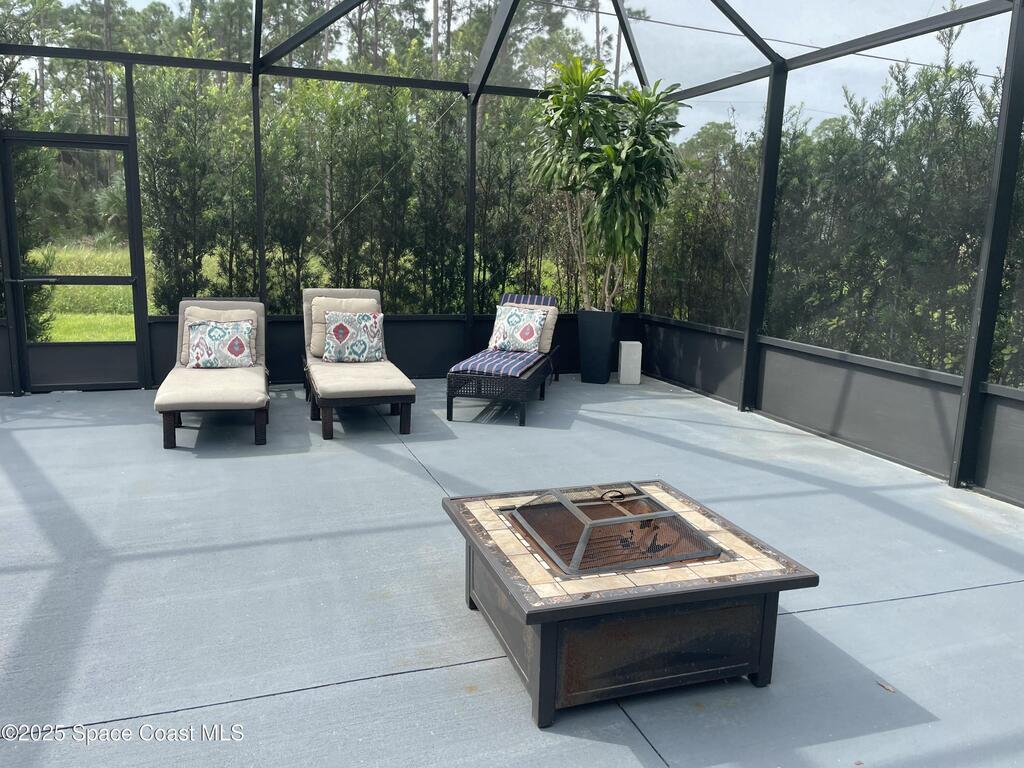 681 SW David Circle, Palm Bay, FL 32908