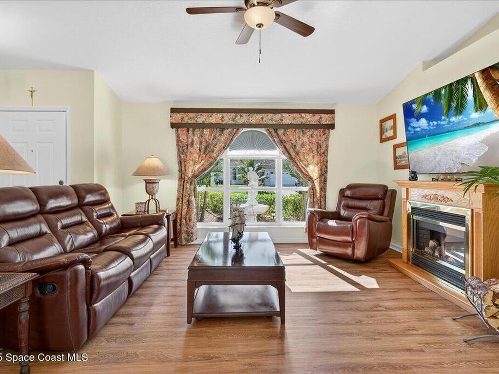 467 Caravan Terrace, Sebastian, FL 32958