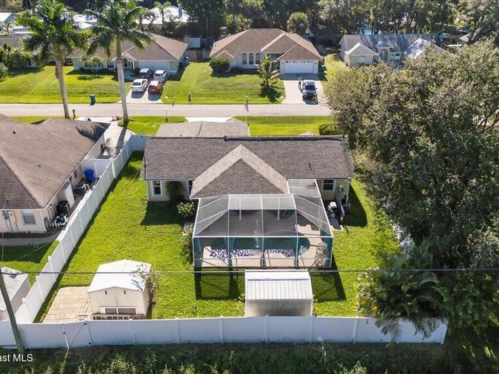 467 Caravan Terrace, Sebastian, FL 32958