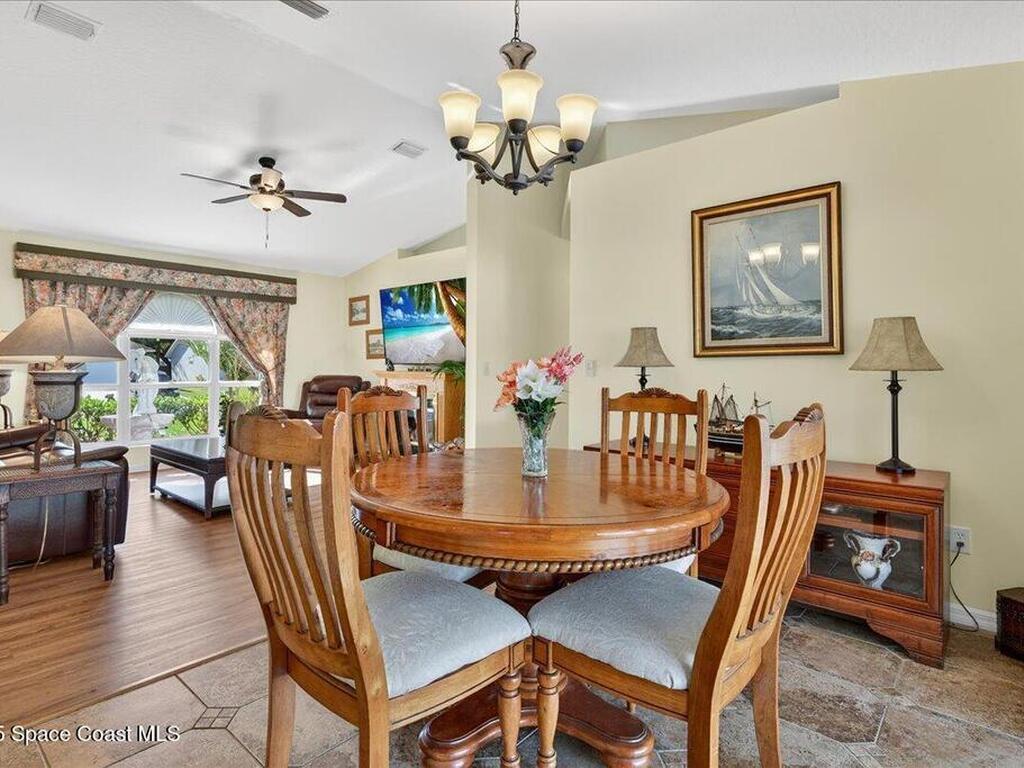 467 Caravan Terrace, Sebastian, FL 32958