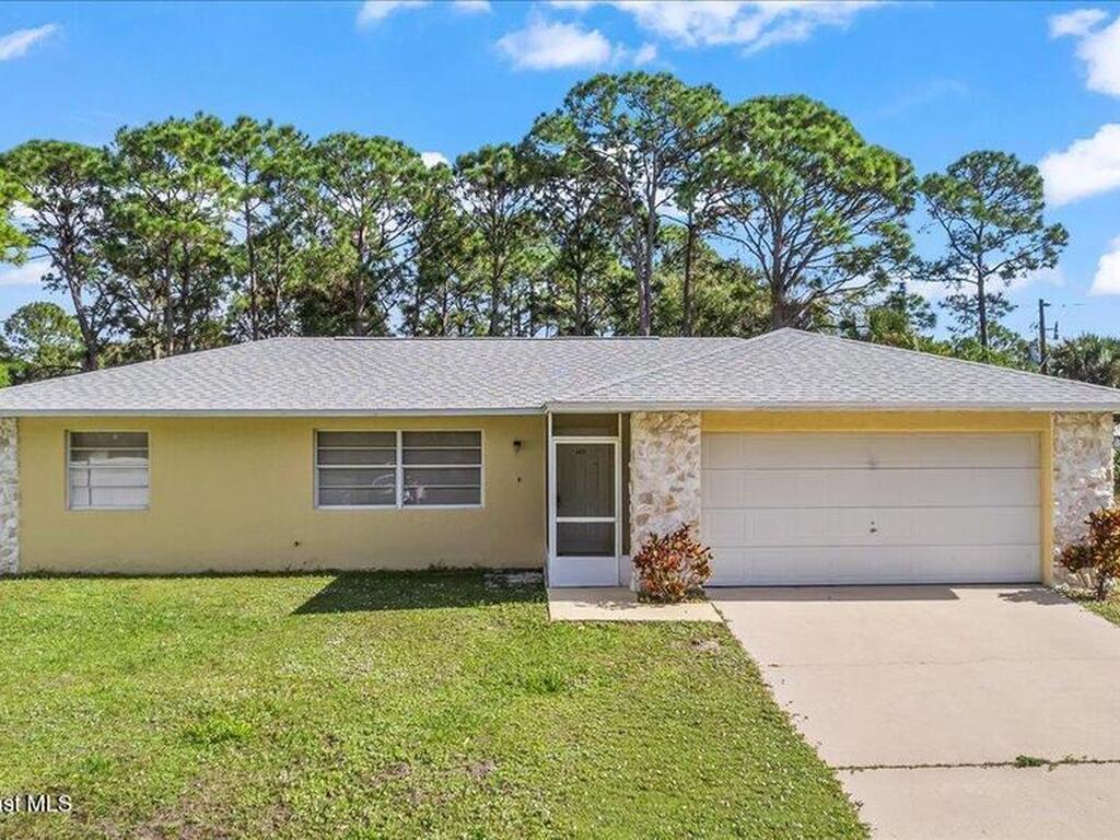 1421 Grand Court, Palm Bay, FL 32907