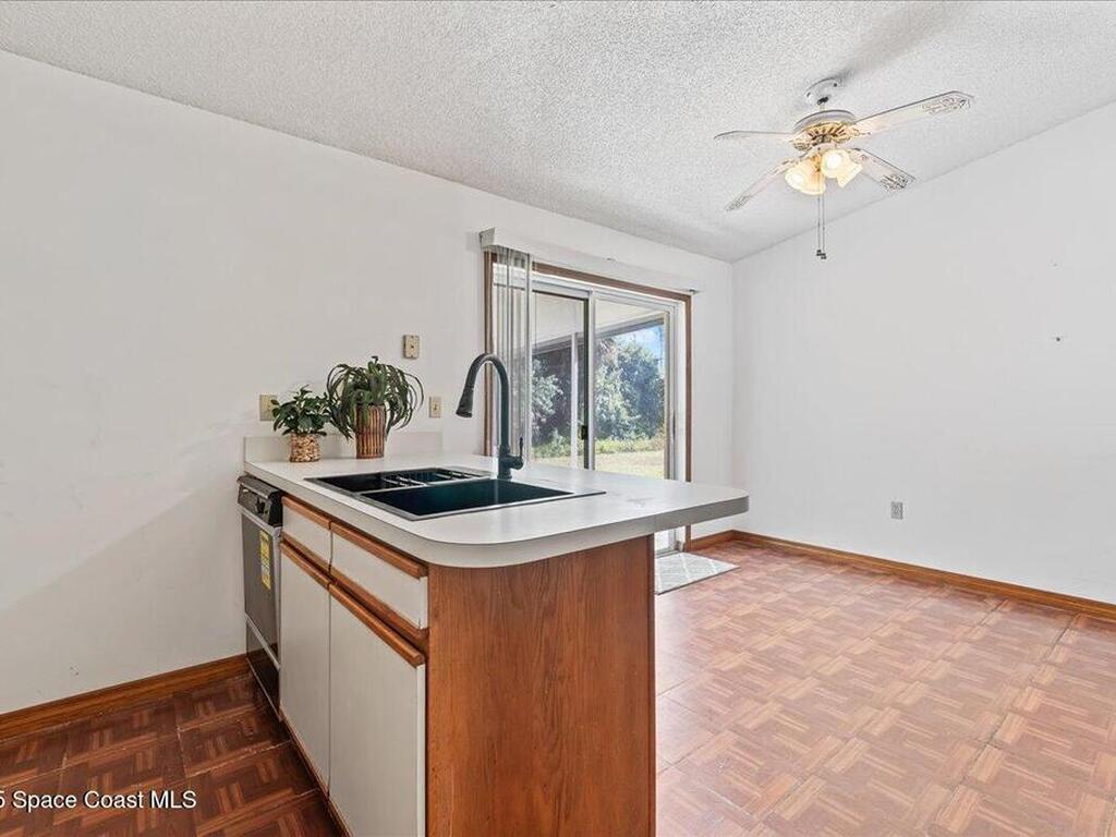 1421 Grand Court, Palm Bay, FL 32907