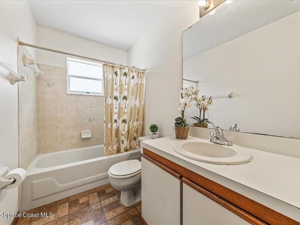 1421 Grand Court, Palm Bay, FL 32907