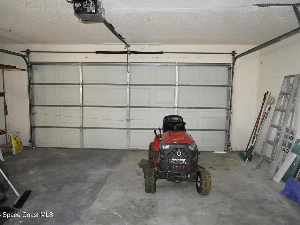 1421 Grand Court, Palm Bay, FL 32907