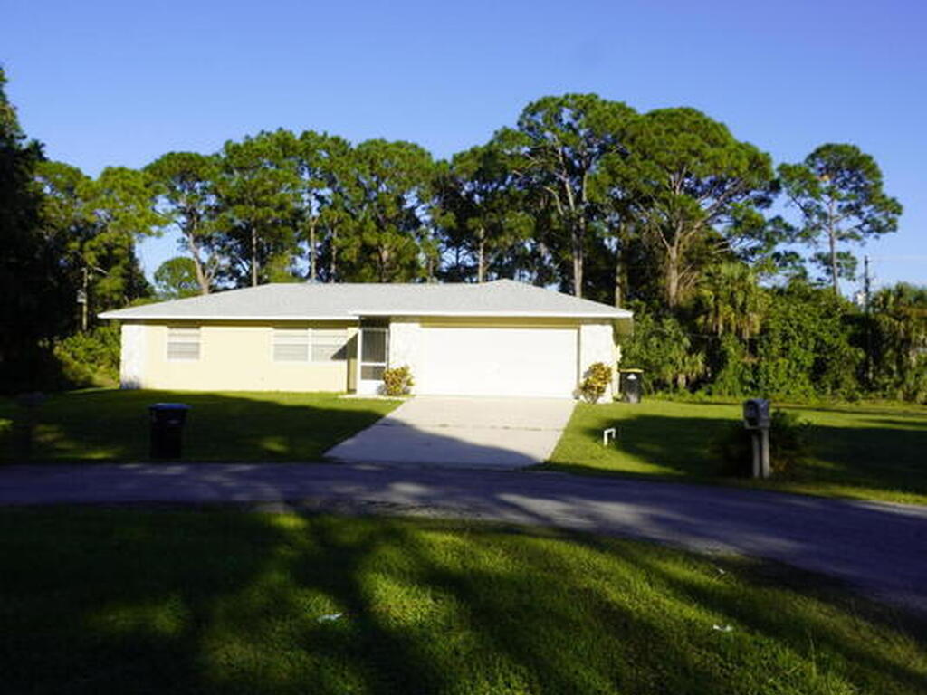 1421 Grand Court, Palm Bay, FL 32907