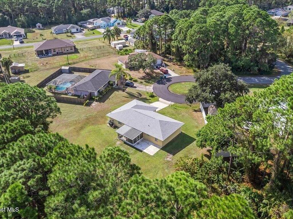 1421 Grand Court, Palm Bay, FL 32907