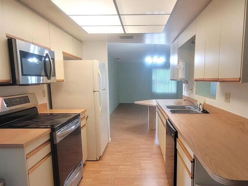 958 Pineland Drive, Rockledge, FL 32955