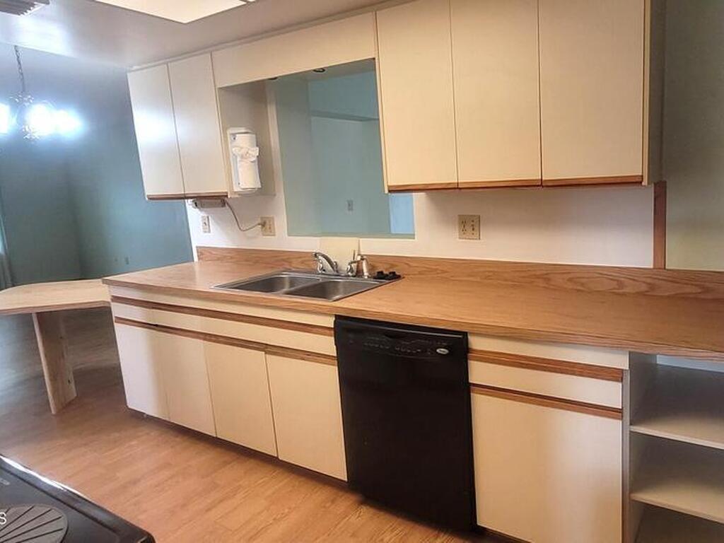 958 Pineland Drive, Rockledge, FL 32955