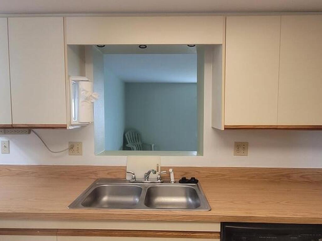 958 Pineland Drive, Rockledge, FL 32955