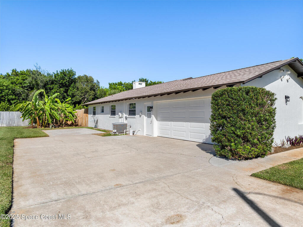 724 Puesta Del Sol Plaza, Indialantic, FL 32903