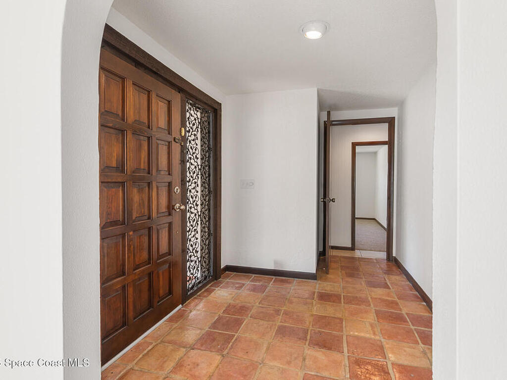 724 Puesta Del Sol Plaza, Indialantic, FL 32903