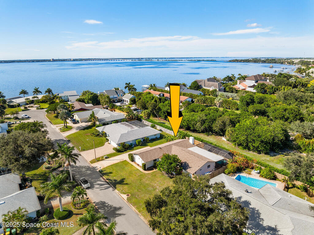 724 Puesta Del Sol Plaza, Indialantic, FL 32903