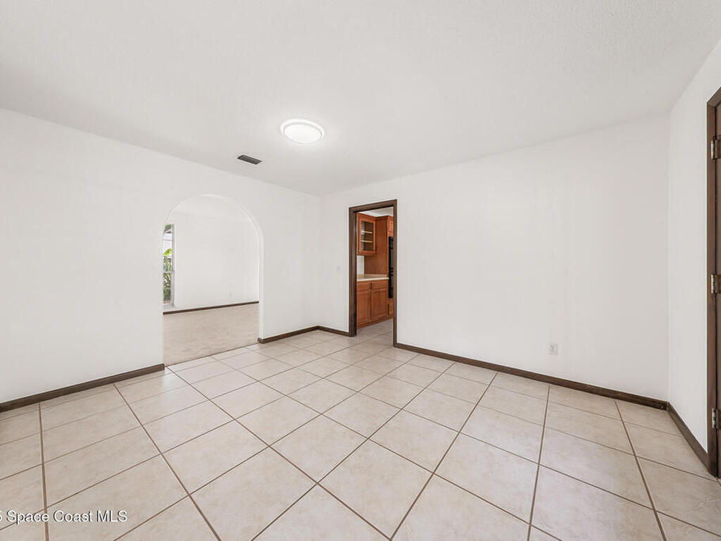 724 Puesta Del Sol Plaza, Indialantic, FL 32903