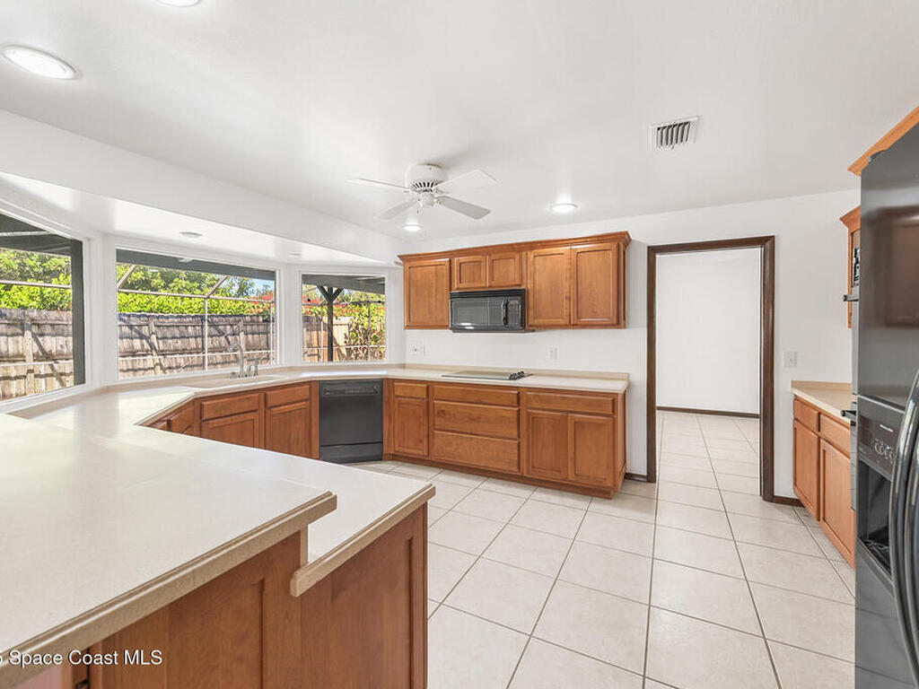 724 Puesta Del Sol Plaza, Indialantic, FL 32903