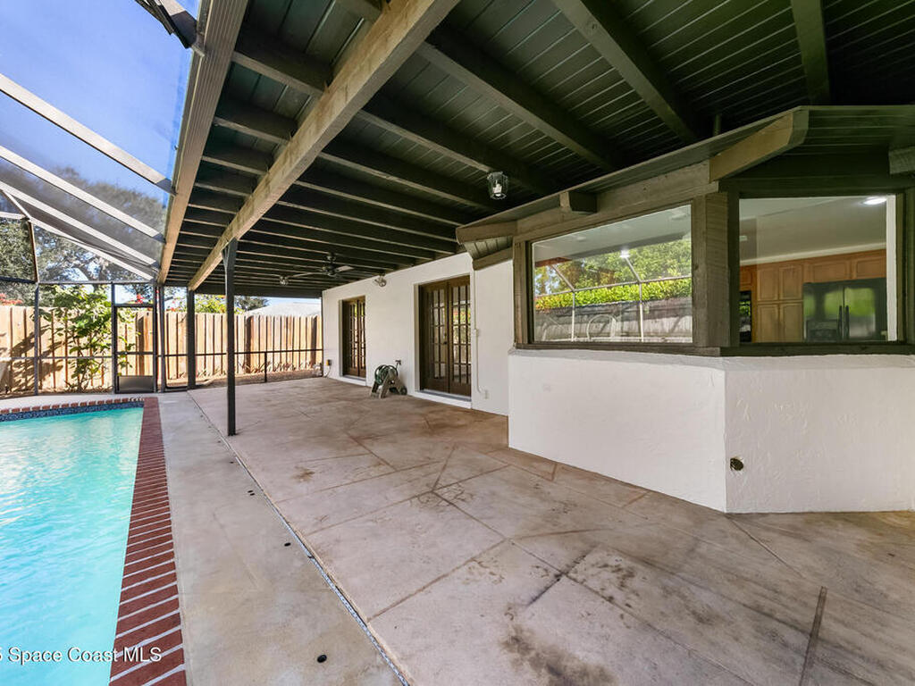 724 Puesta Del Sol Plaza, Indialantic, FL 32903