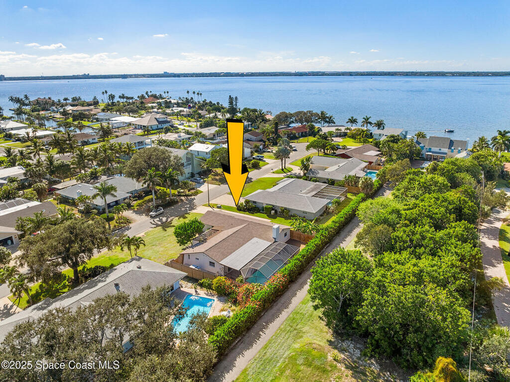 724 Puesta Del Sol Plaza, Indialantic, FL 32903