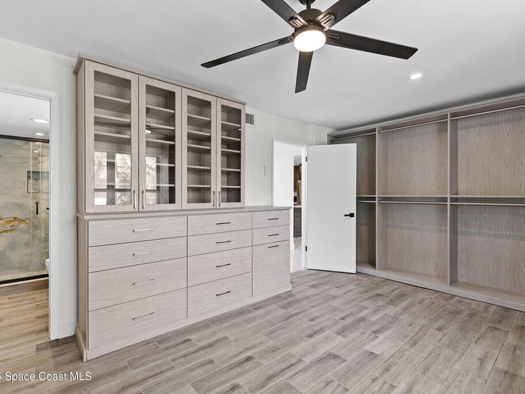 809 W Oakland Park Boulevard, Oakland Park, FL 33311