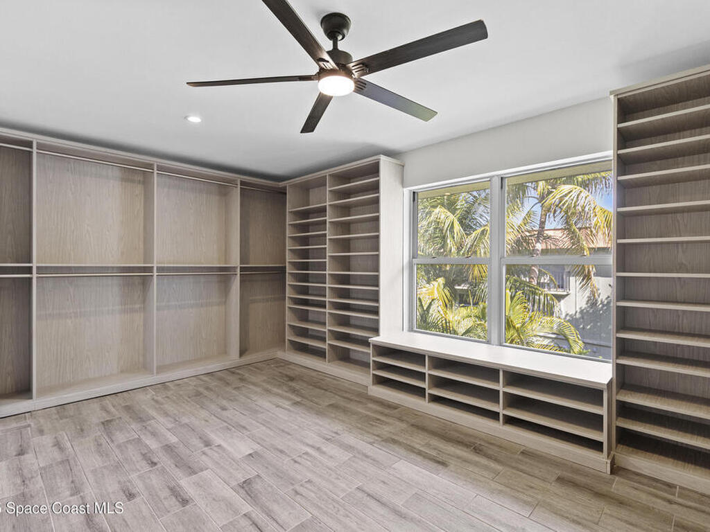 809 W Oakland Park Boulevard, Oakland Park, FL 33311