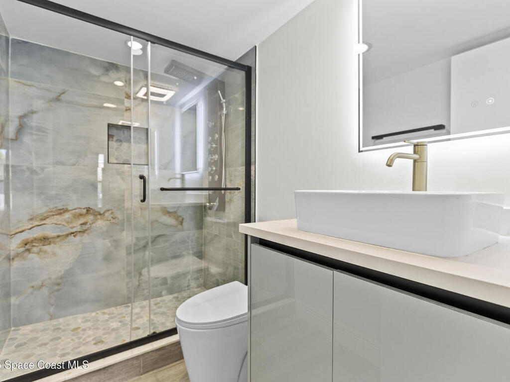 809 W Oakland Park Boulevard, Oakland Park, FL 33311