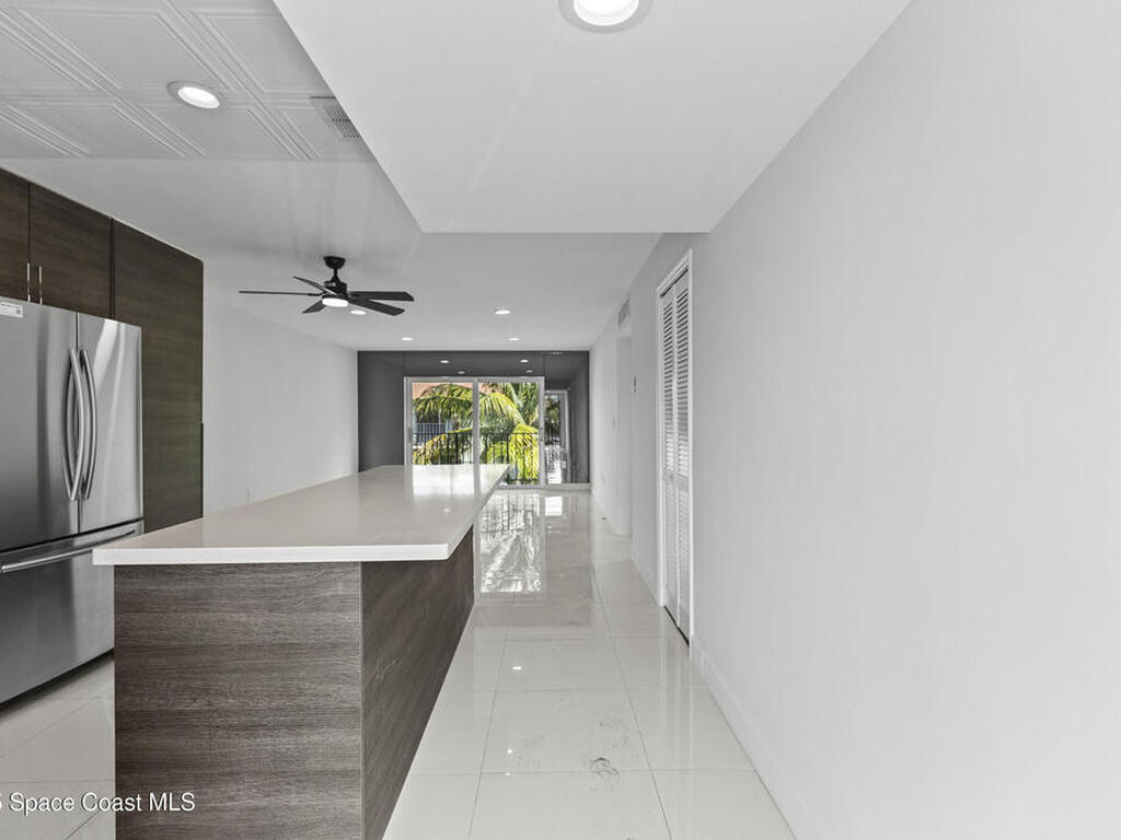 809 W Oakland Park Boulevard, Oakland Park, FL 33311