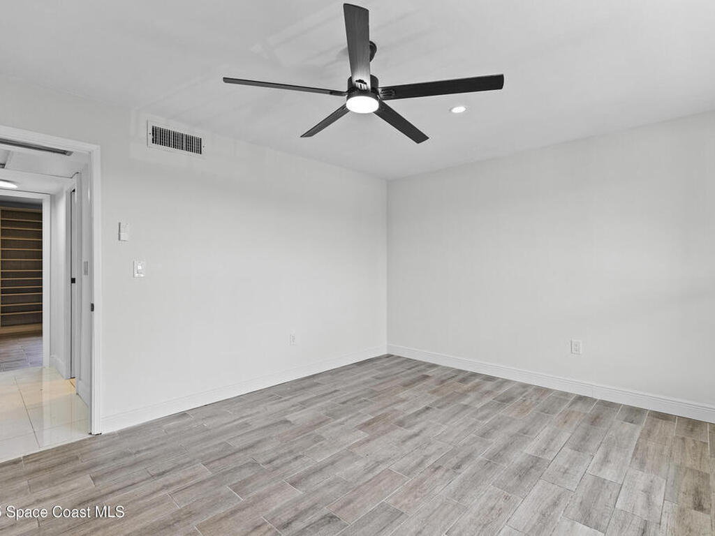 809 W Oakland Park Boulevard, Oakland Park, FL 33311