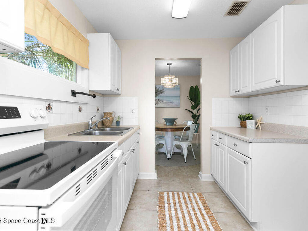 435 3rd Avenue, Indialantic, FL 32903