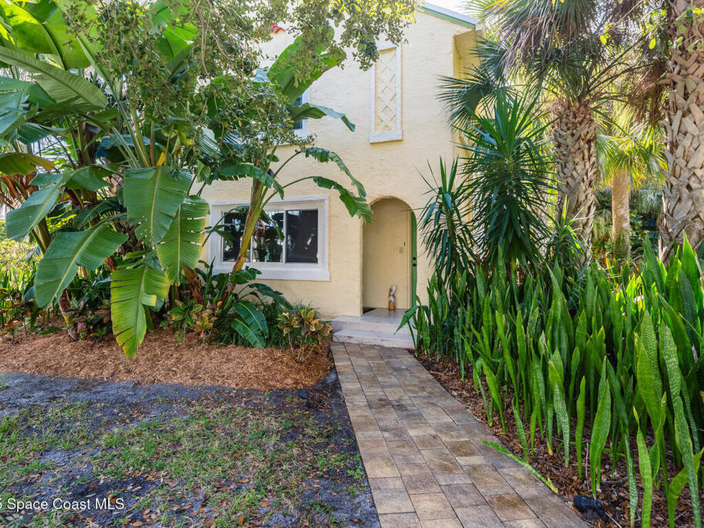 435 3rd Avenue, Indialantic, FL 32903