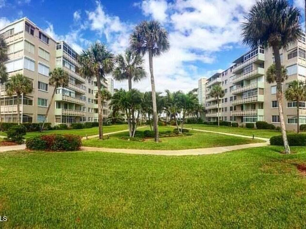 2020 N Atlantic Avenue, Cocoa Beach, FL 32931