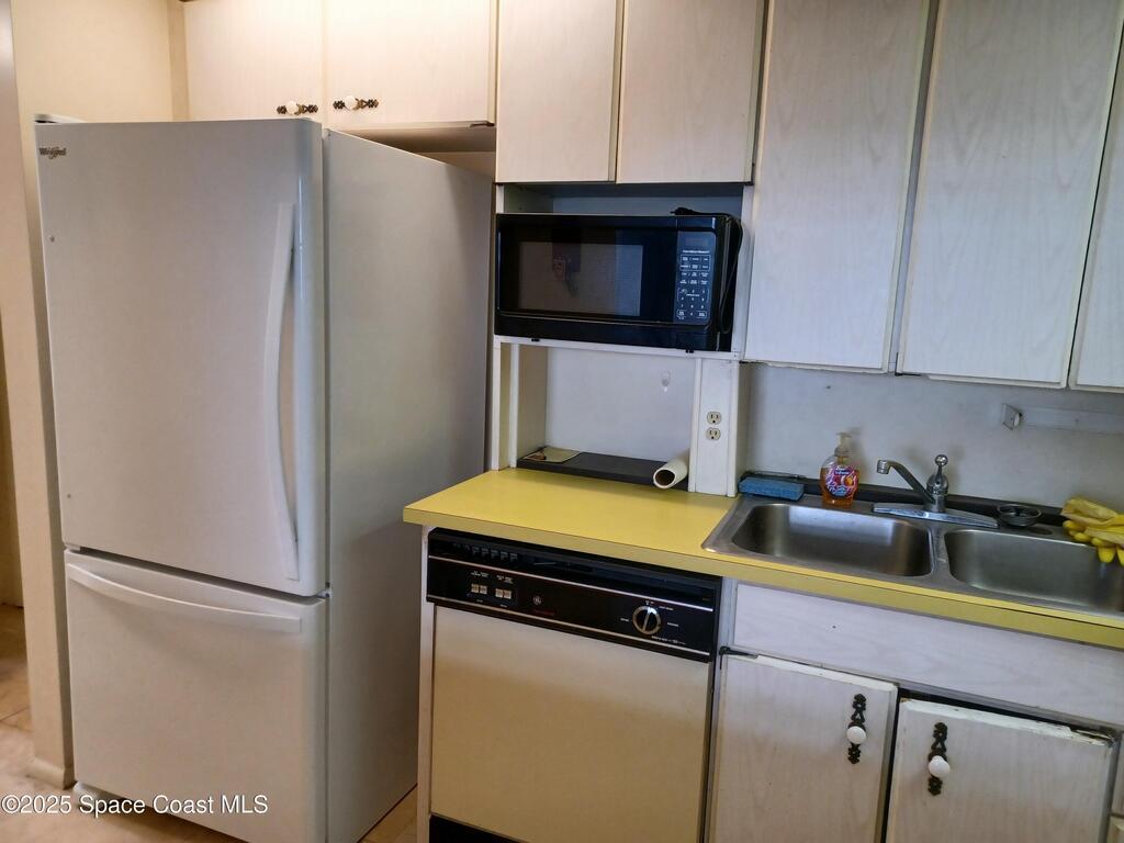 2020 N Atlantic Avenue, Cocoa Beach, FL 32931