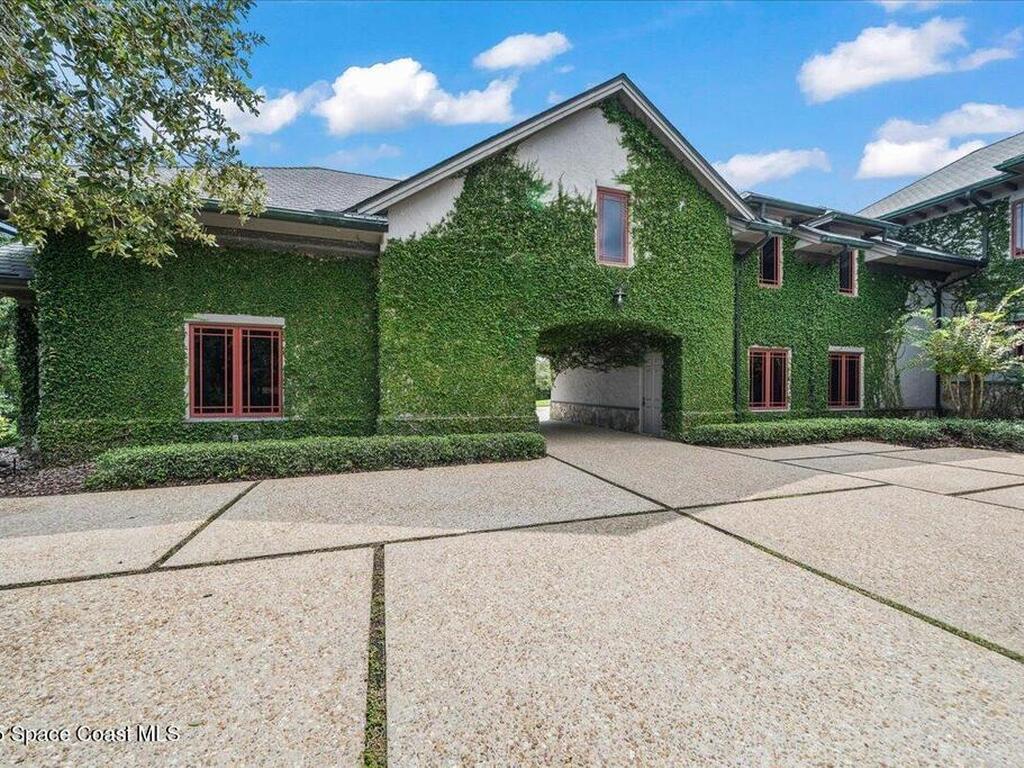 586 Wethersfield Place, Suntree, FL 32940