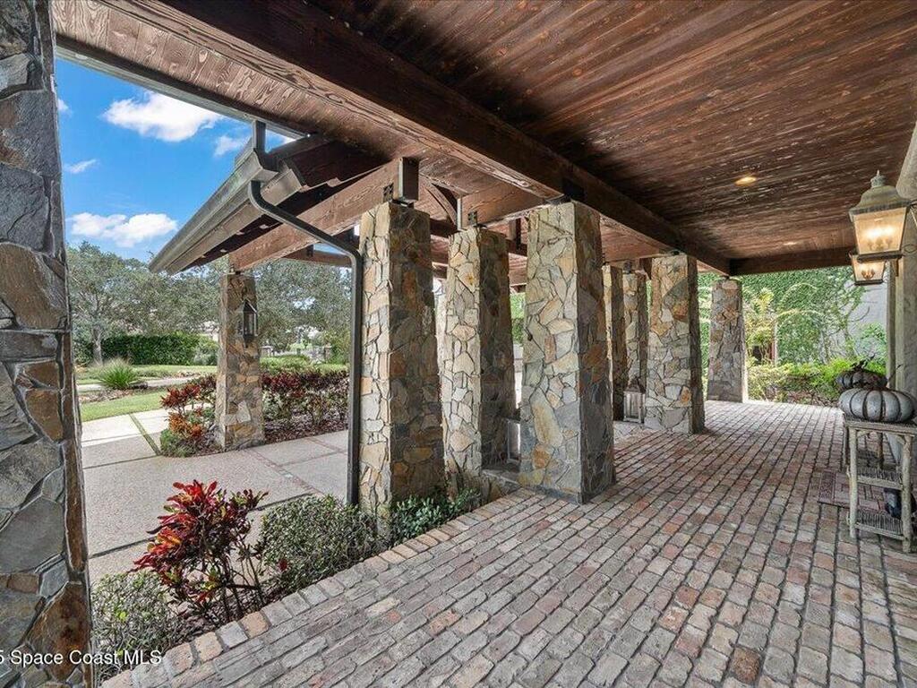 586 Wethersfield Place, Suntree, FL 32940