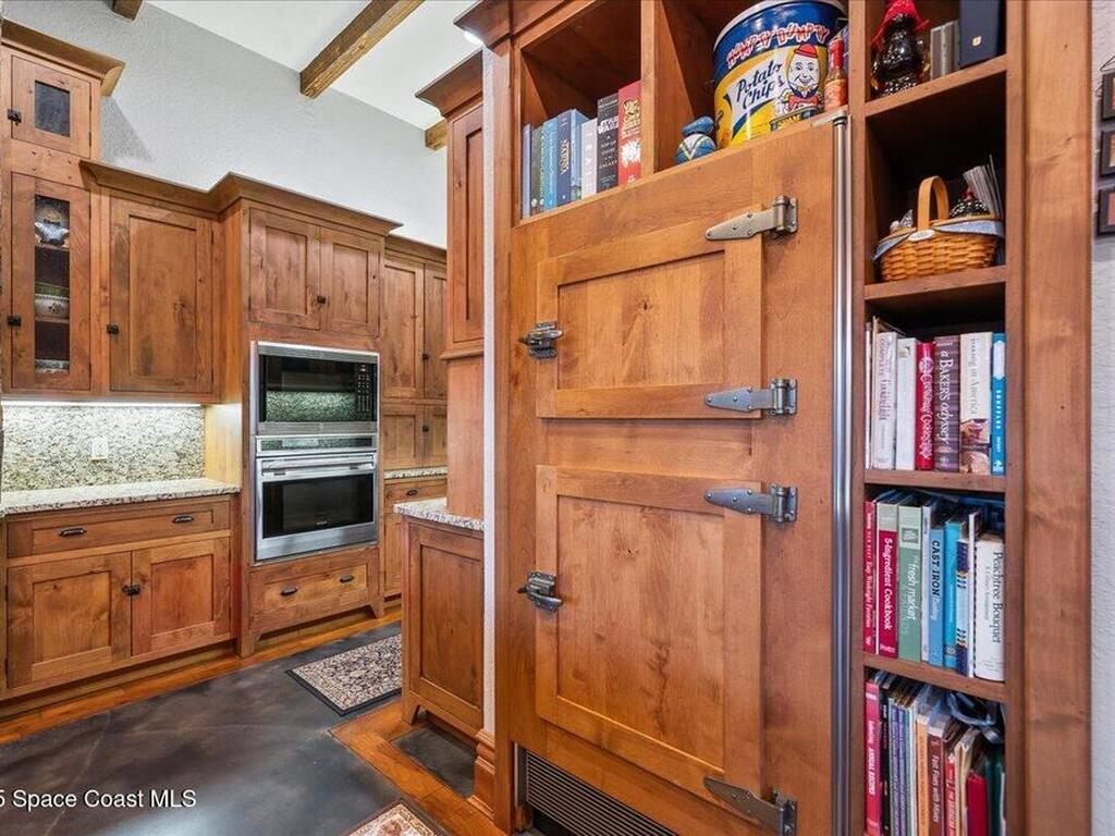 586 Wethersfield Place, Suntree, FL 32940