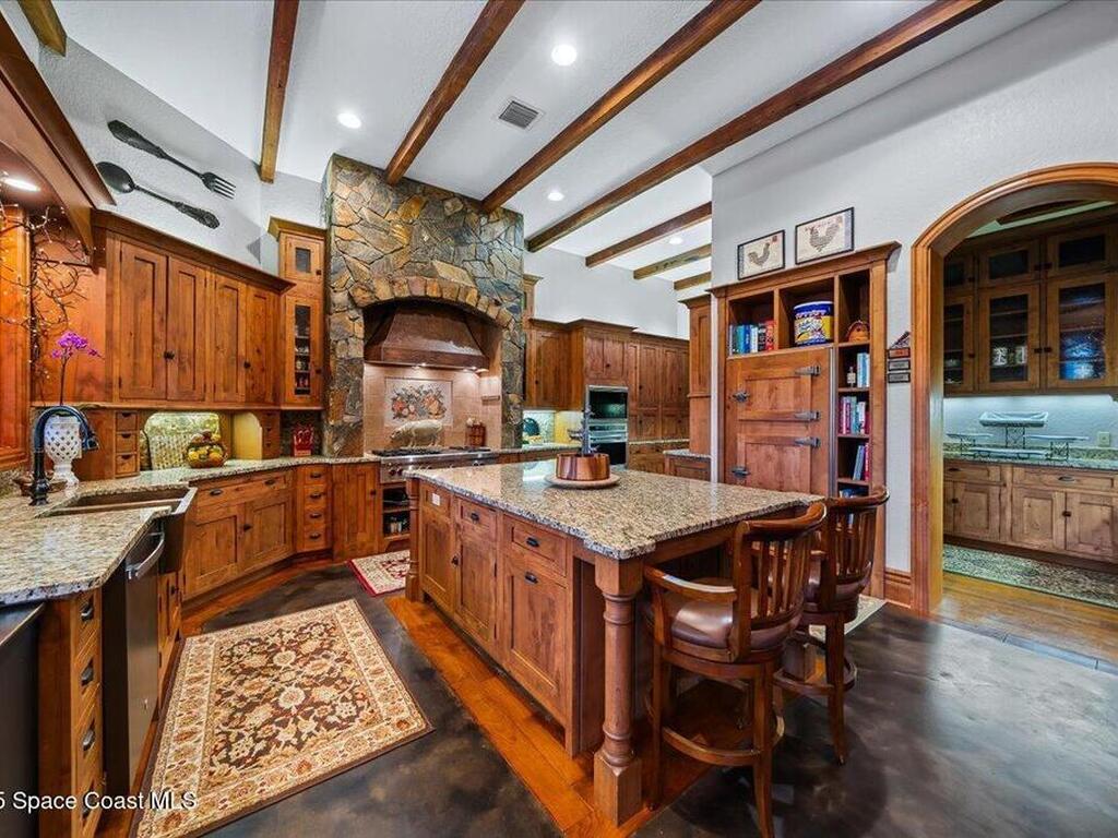 586 Wethersfield Place, Suntree, FL 32940