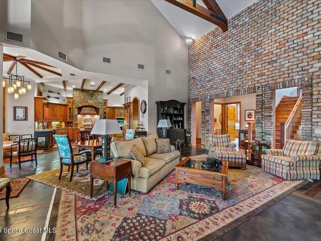 586 Wethersfield Place, Suntree, FL 32940