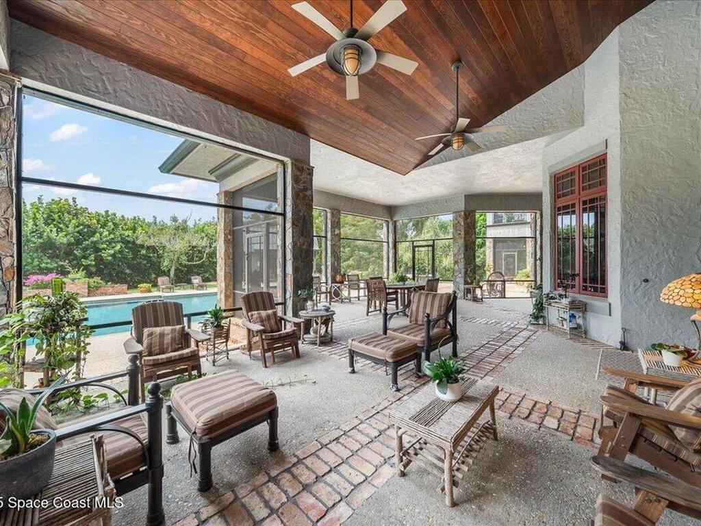 586 Wethersfield Place, Suntree, FL 32940