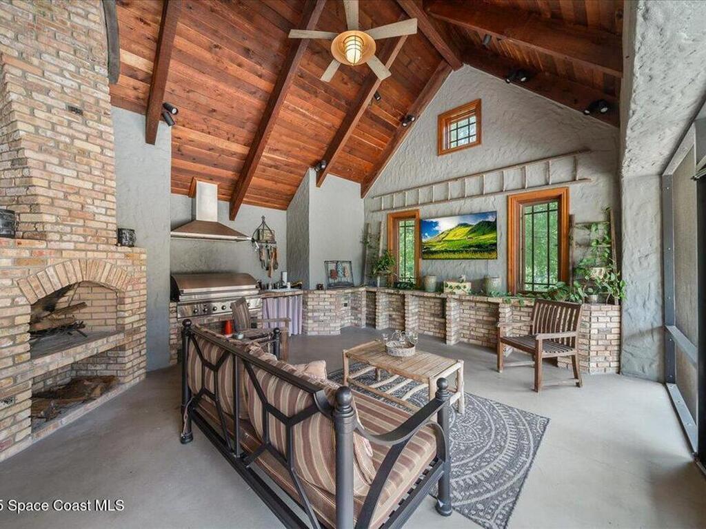 586 Wethersfield Place, Suntree, FL 32940