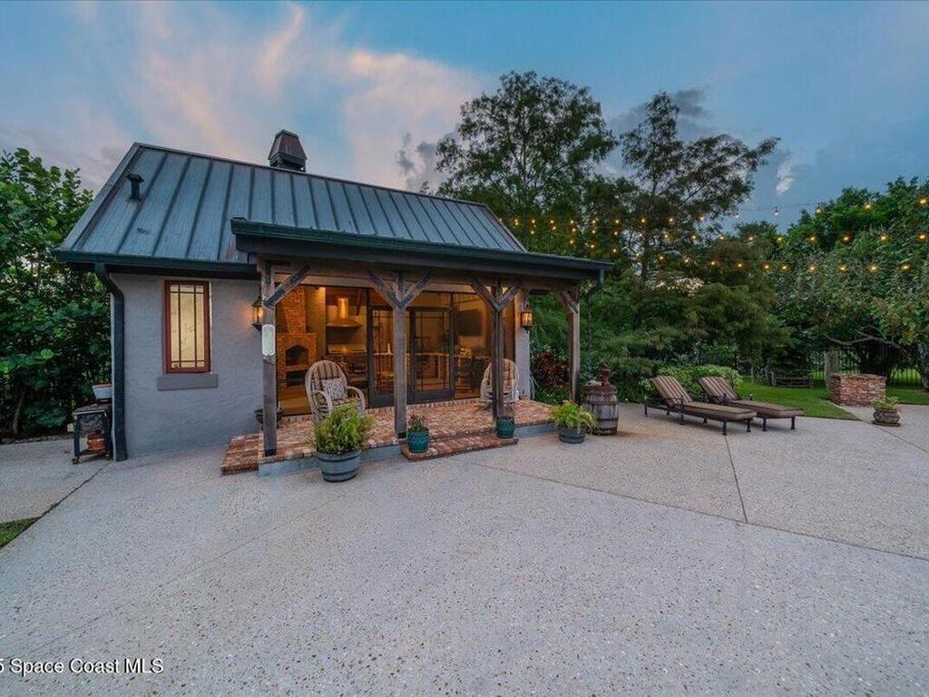 586 Wethersfield Place, Suntree, FL 32940