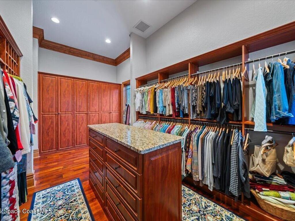 586 Wethersfield Place, Suntree, FL 32940