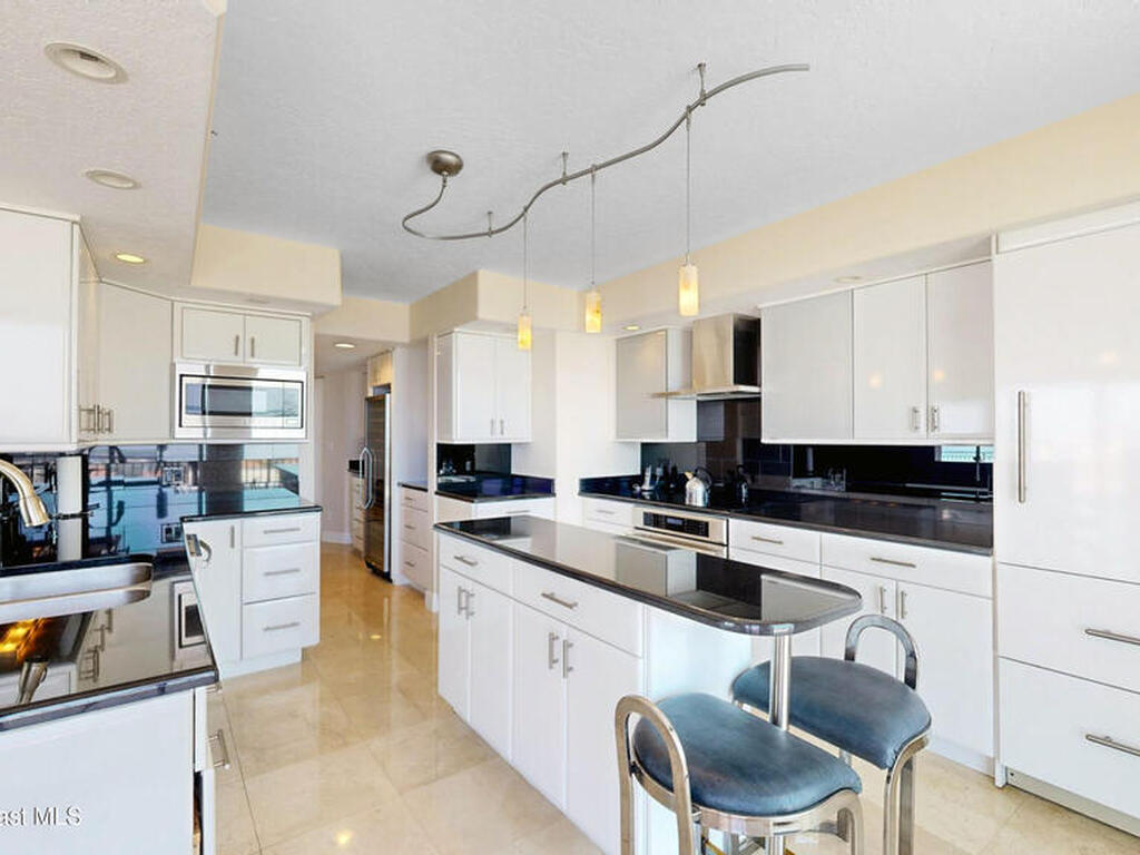 2100 N Atlantic Avenue, Cocoa Beach, FL 32931