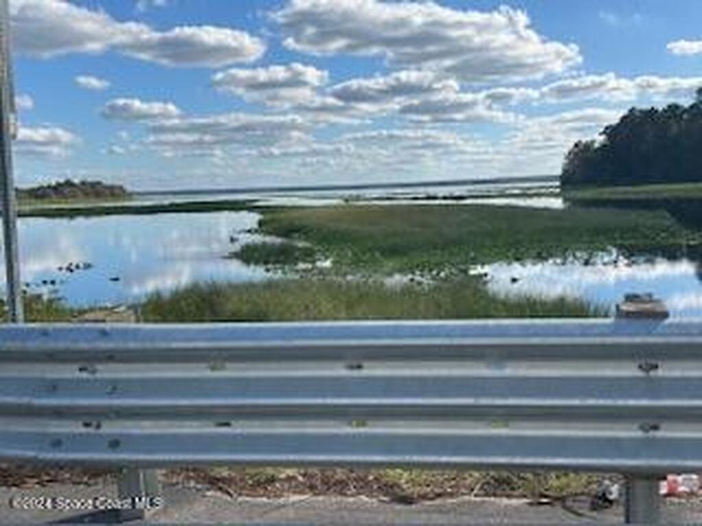 882 County Road 310, Interlachen, FL 32148