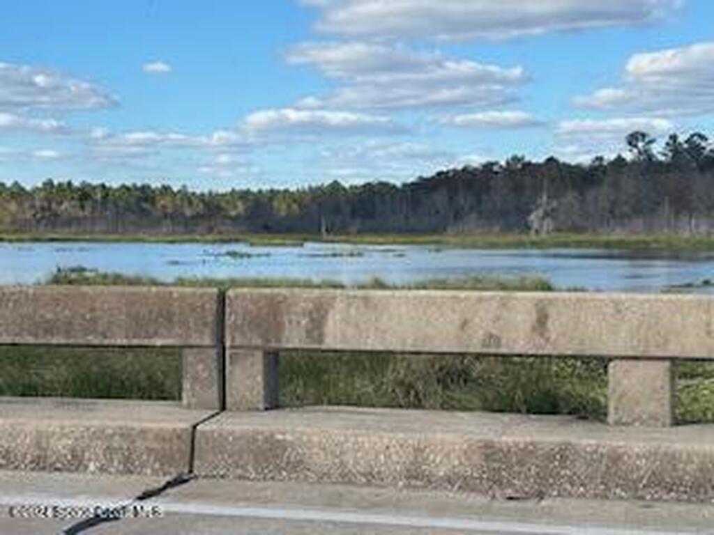 882 County Road 310, Interlachen, FL 32148