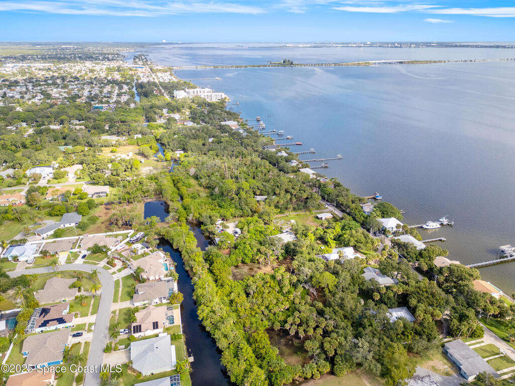 925 S Banana River Drive, Merritt Island, FL 32952