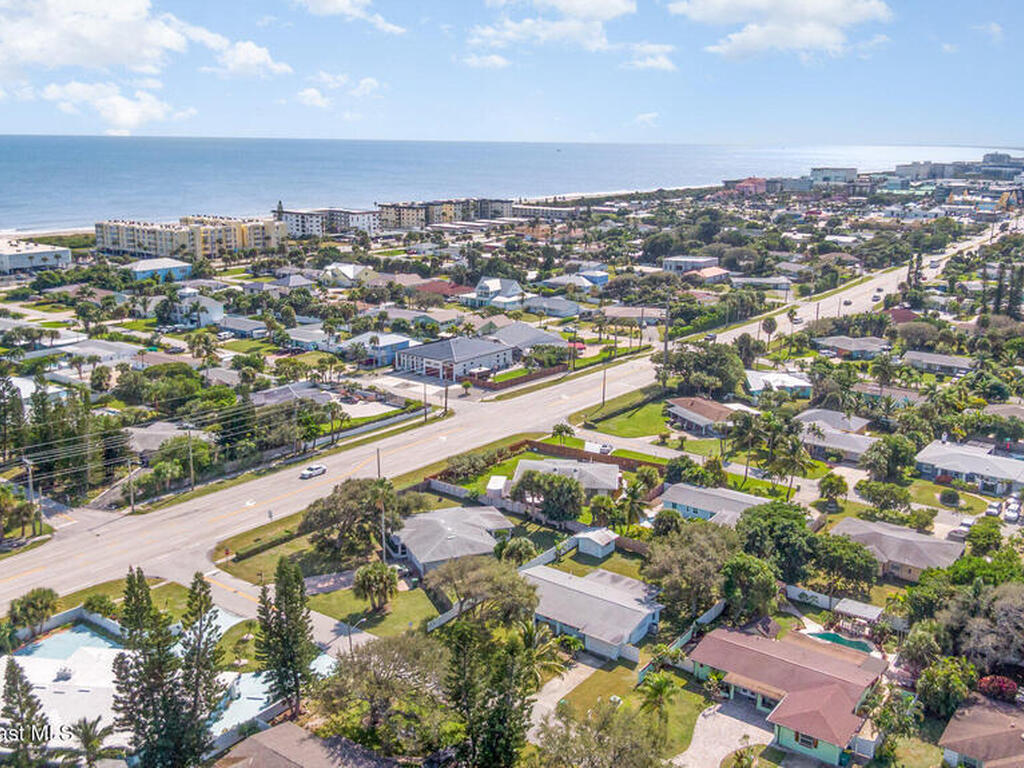 113 W Leon Lane, Cocoa Beach, FL 32931