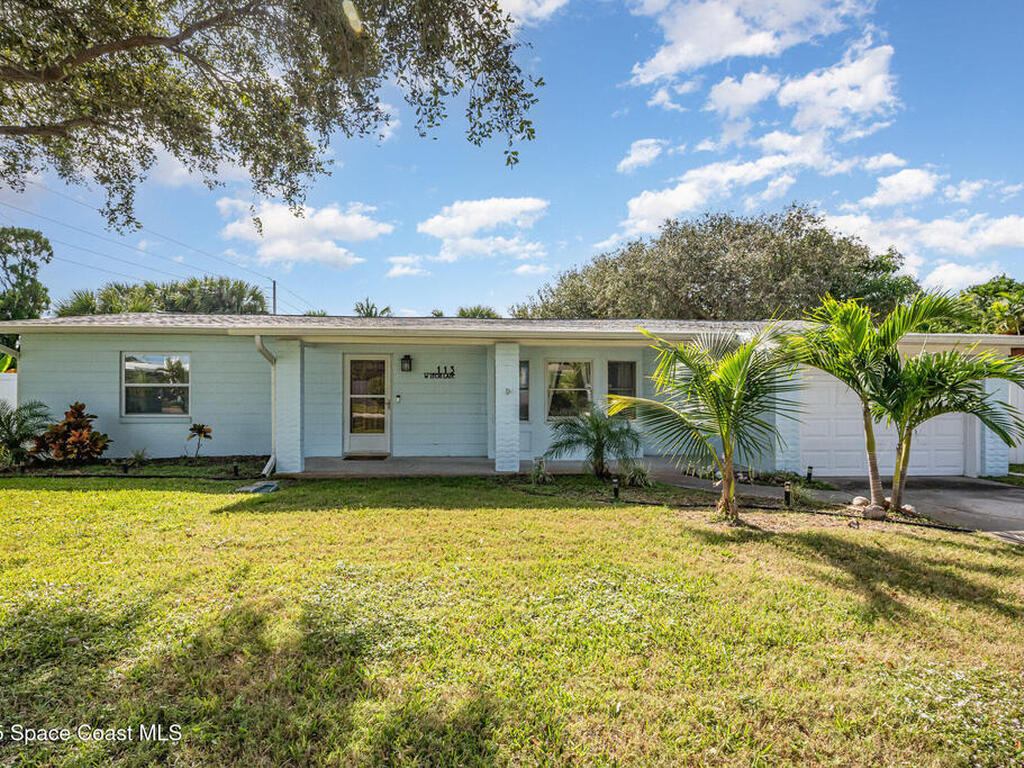 113 W Leon Lane, Cocoa Beach, FL 32931