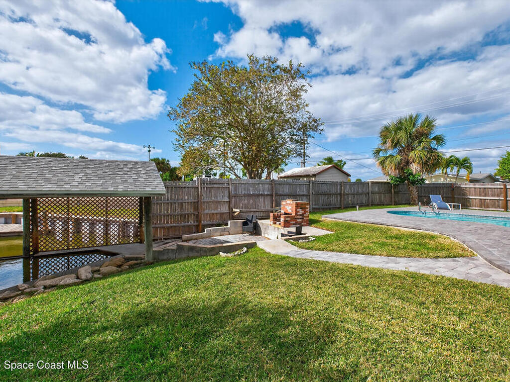 635 Barrett Drive, Merritt Island, FL 32952