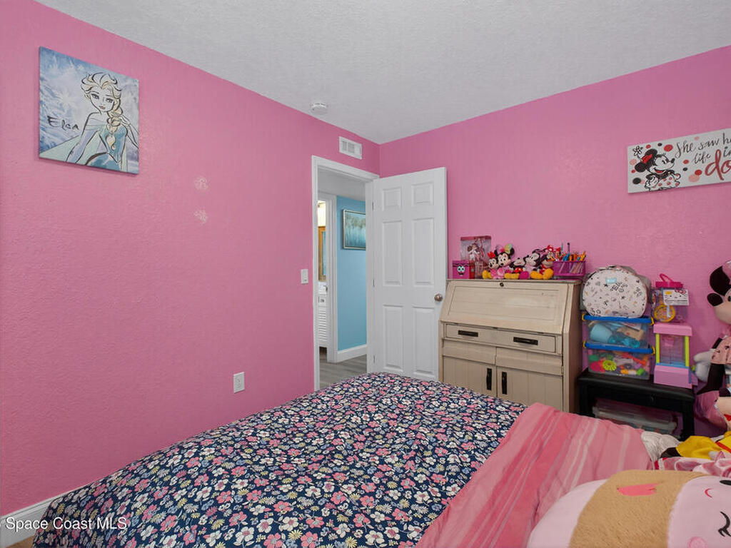 635 Barrett Drive, Merritt Island, FL 32952