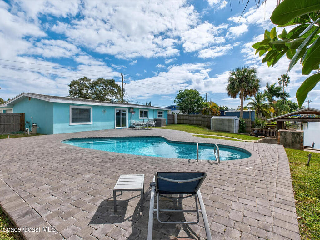 635 Barrett Drive, Merritt Island, FL 32952