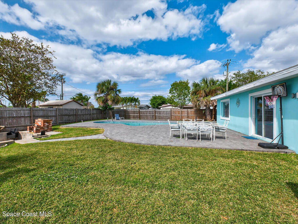 635 Barrett Drive, Merritt Island, FL 32952